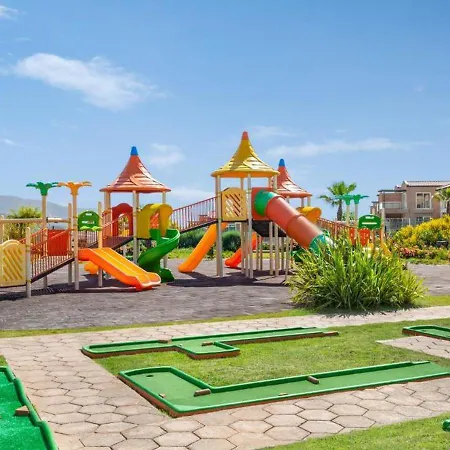 Apartment 6 Kisilik Tesis Icerisinde Ortak Havuzlu Daire, Aydin Kusadasi - Awz147 *