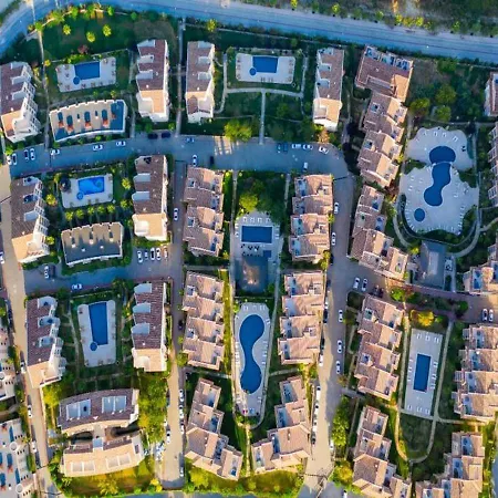 6 Kisilik Tesis Icerisinde Ortak Havuzlu Daire, Aydin Kusadasi - Awz147 Apartment